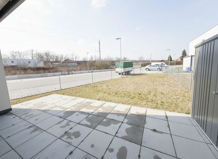 Moderne 2-Zi -Wohnung mit Garten - Photo 2