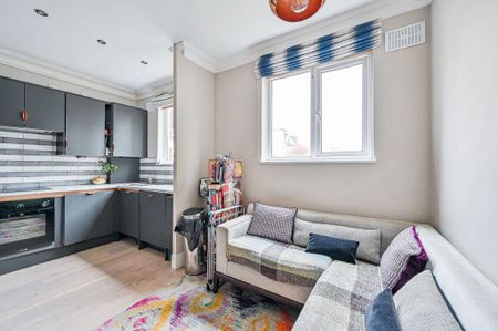 1 bedroom flat to rent - Photo 3