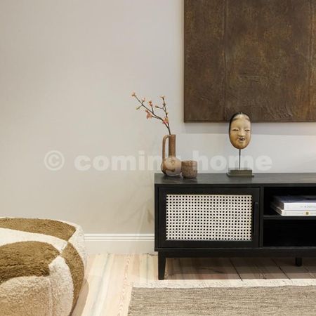 It's all in the Details - Photo 2