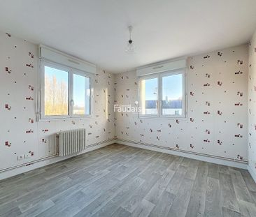 Location Appartement 4 pièces 88m² PONT HEBERT 50880 - Photo 1