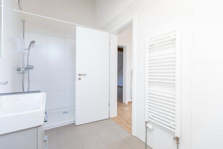 2.5 Zimmer, 64 m², 4. Stock - Photo 2