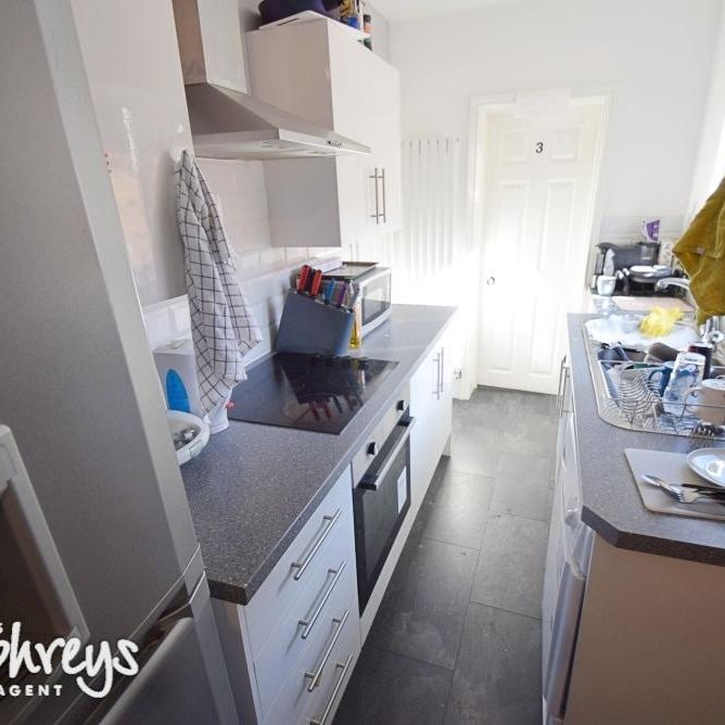 6 bedroom terraced house to rent - Photo 1
