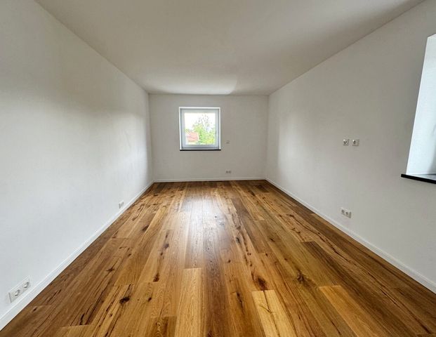 Geräumige und helle 3-Zimmer Wohnung mit Balkon! - Foto 1
