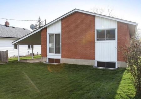For Lease - 23 Homewood Avenue Unit# Upper, Norfolk, Ontario - Photo 3