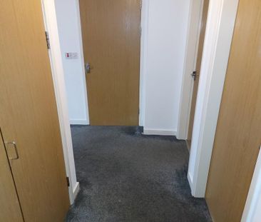 2 bedroom flat to rent - Photo 6