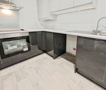 Thomas House, SO14 - Photo 3