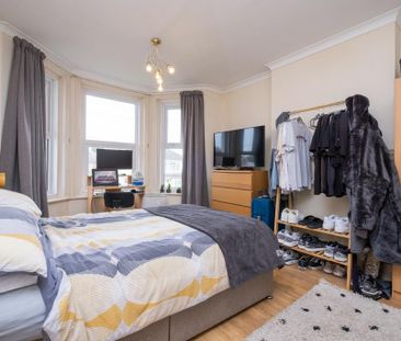 6 bedroom detached house to rent - Photo 1