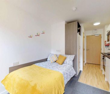 Studio to rent - Photo 2