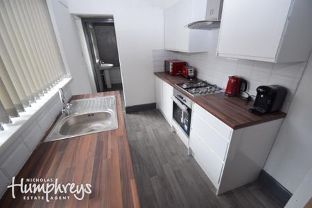 3 bedroom terraced house to rent - Photo 5