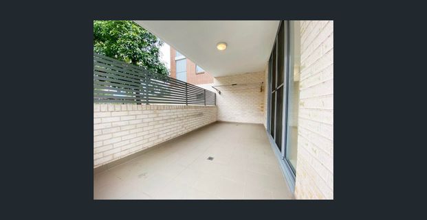 1 Bedroom Apartment with lift access - Photo 1