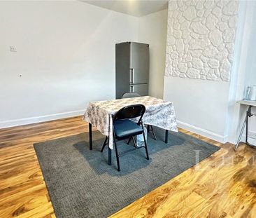 3 bedroom house to rent Crawley Green Road, Luton, Bedfordshire, LU2 - Photo 5