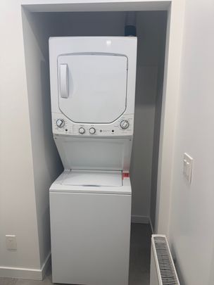 For Lease - 1007 Kingston Road Unit# B, Toronto, Ontario - Photo 1