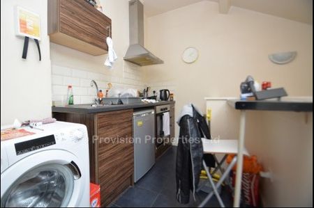 1 Bedroom Duplex Flat Hyde Park Leeds - Photo 4