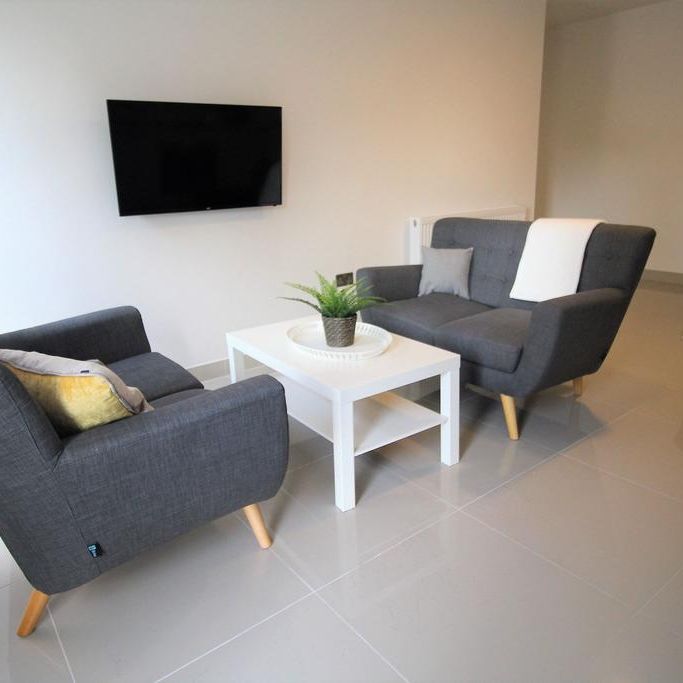 3 bedroom flat to rent - Photo 1