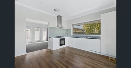 Stylish Family Living in the Heart of Kennington - Photo 3