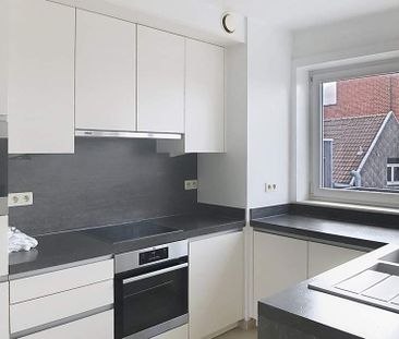 Appartement te huur in Roeselare voor € 650 met 2 slaapkamers - Photo 3