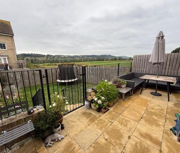 3 bedroom semi-detached house to rent - Photo 5