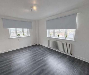 Ashford Court, Cricklewood, NW2 - Photo 2