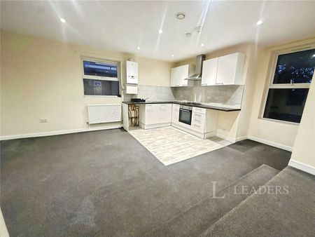 2 bedroom apartment to rent Shenfield Road, Brentwood, Essex, CM15 - Photo 5