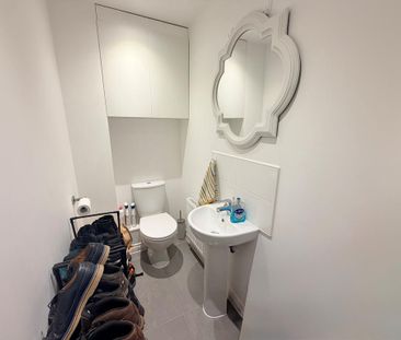 3 bedroom semi-detached house to rent - Photo 6