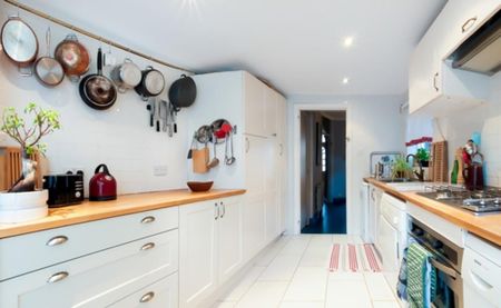 2 bedroom terraced house to rent - Photo 5