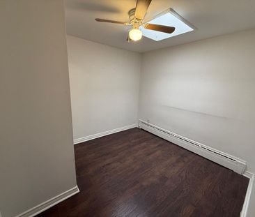 For Lease - 331 Oakwood Avenue, Toronto, Ontario - Photo 4