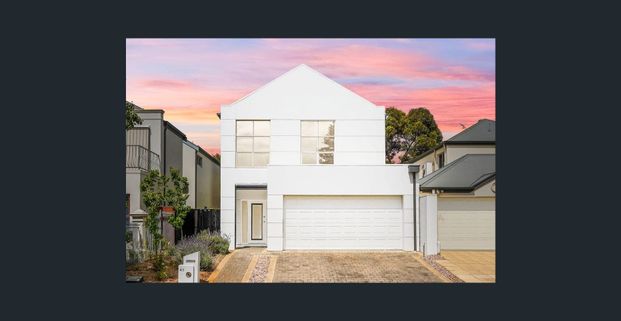 2 Storey Executive Residence - City Fringe - Photo 1