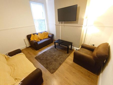 3 bedroom terraced house to rent - Photo 3