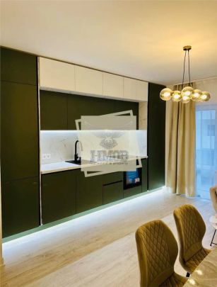 Apartament prima inchiriere 3 camere balcon si parcare Sibiu - Photo 1