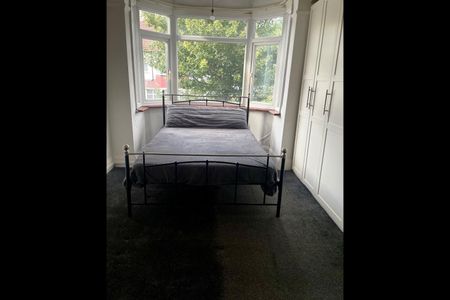 Room in a Shared House, Beatrice Ave, HA9 - Photo 2