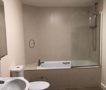 2 bedroom flat to rent - Photo 6