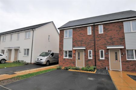 Hazel Crescent, Branston, Burton upon Trent DE14 3GT - Photo 5