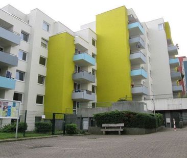 2,5-R-Wohnung mit Balkon! passender WBS erforderlich! - Foto 1