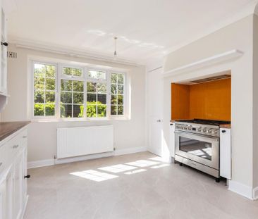 4 bedroom detached house to rent - Photo 6