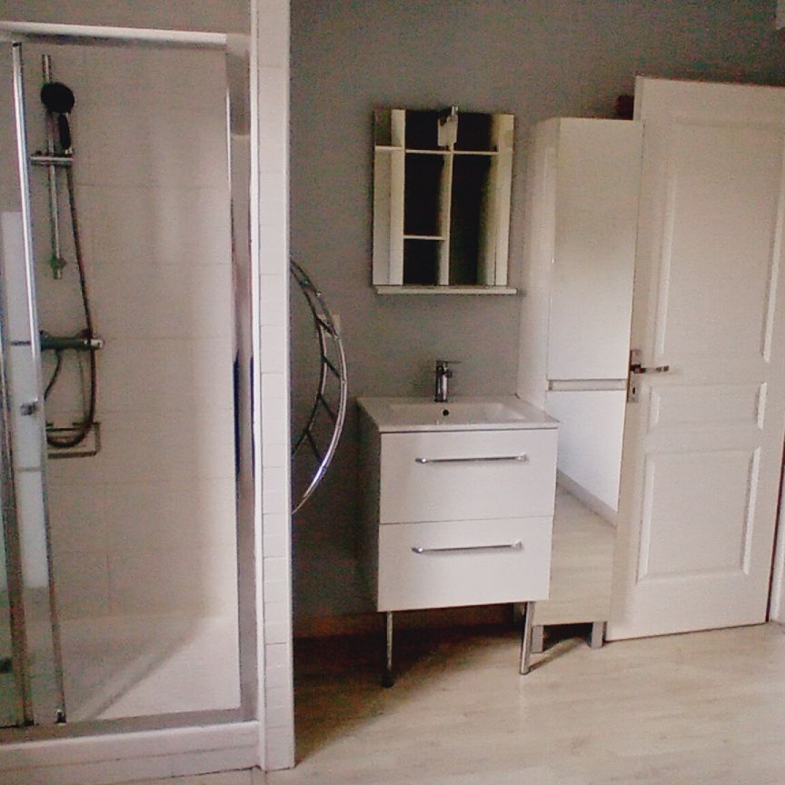 Maison de 4 chambres dans un lotissement paisible - Photo 1