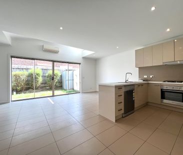 2 bedroom townhouse in the heart of Boronia - Photo 4