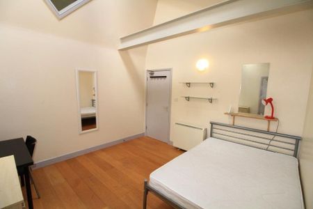 2 bedroom flat to rent - Photo 4