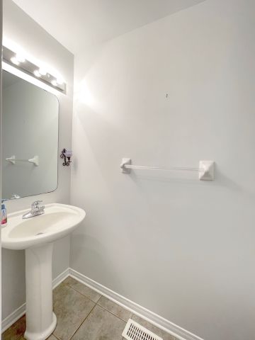 For Lease - 27 SANTA CRUZ Private, Alta Vista and Area, Ontario - Photo 5