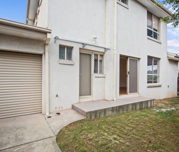 3 Bedroom Spacious Family Home! - Photo 3