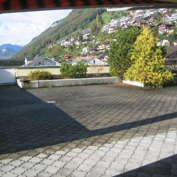 5 1/2-Zimmer-Attikawohnung mit riesiger Terrasse - Photo 1