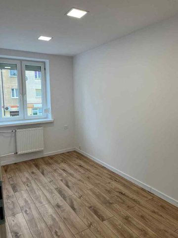 Po remoncie, bardzo eleganckie mieszkanie 2 pokoje - Photo 2