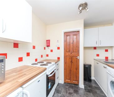 4 bedroom terraced house to rent - Photo 1