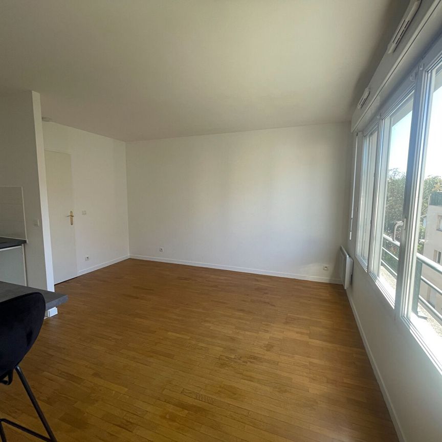 Location Appartement 1 pièce 25m² - Photo 1