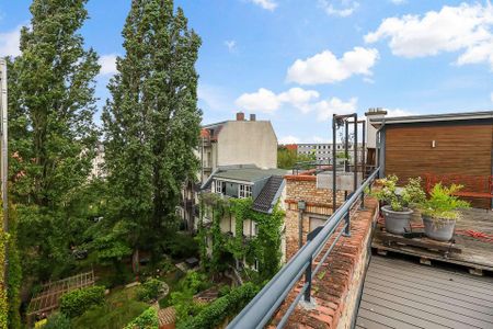Altbau meets Moderne: Möblierte Wohnung mit Dachterrasse für zeitgemäßen Lifestyle - Photo 5