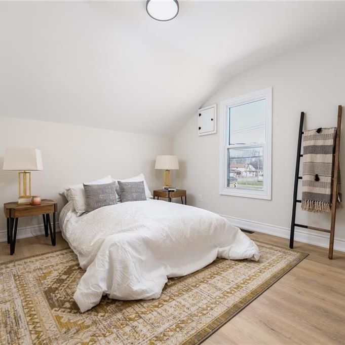 For Lease - 129 Durham Street Unit# upper - unit 2, Port Colborne, Ontario - Photo 1