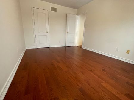 For Lease - 8 Mimosa Street, Markham, Ontario - Photo 5