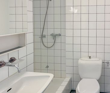 Hübsche Singelwohnung nähe Kantonsspital und Grossacker - Photo 4