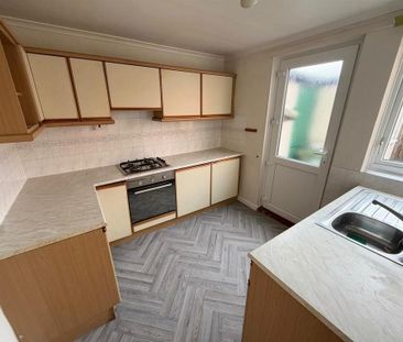 3 bedroom terraced house to rent - Photo 6