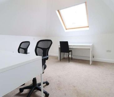 Edgwarebury Lane, Edgware, Middlesex, HA8 - Photo 1