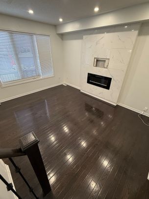 For Lease - 897 Challinor Terrace, Milton, Ontario - Photo 1